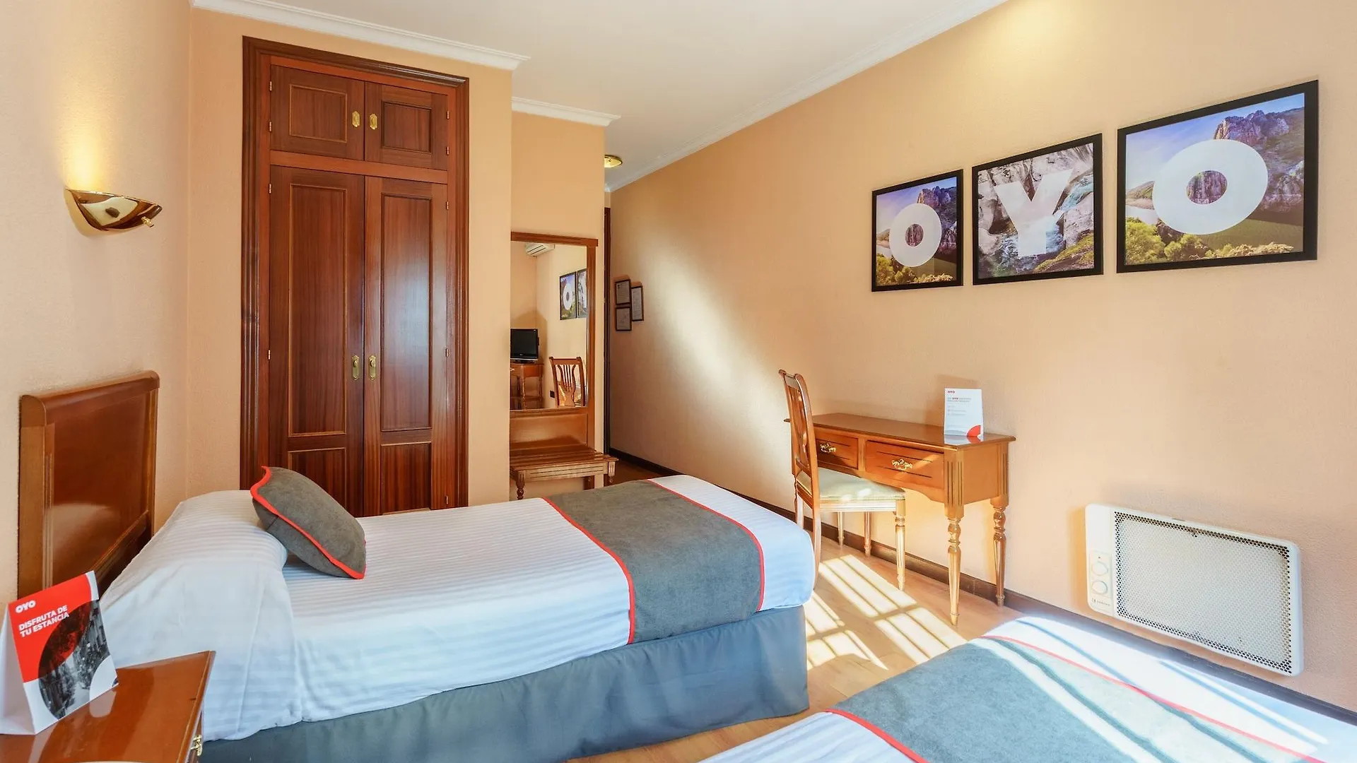 Hotel Los Castanos Aracena 2*,  Espanha